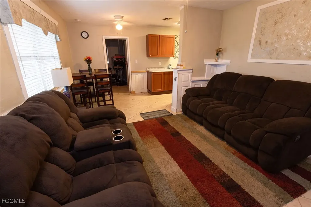 3721 Highland Avenue Fort Myers FL 33916