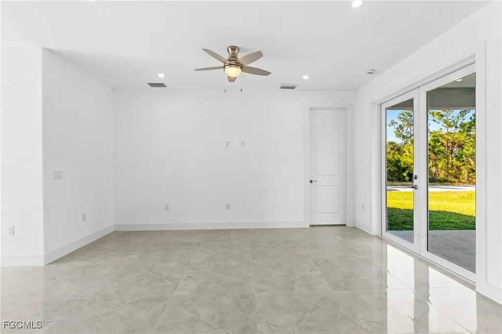 935 Elgin Street Lehigh Acres FL 33974