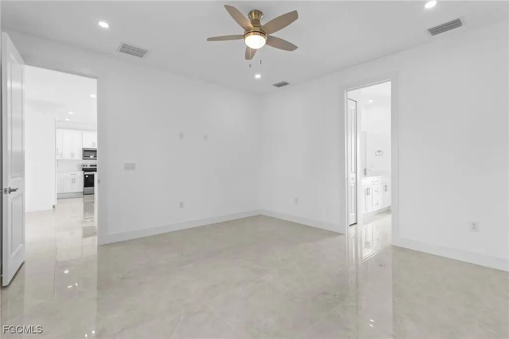 935 Elgin Street Lehigh Acres FL 33974