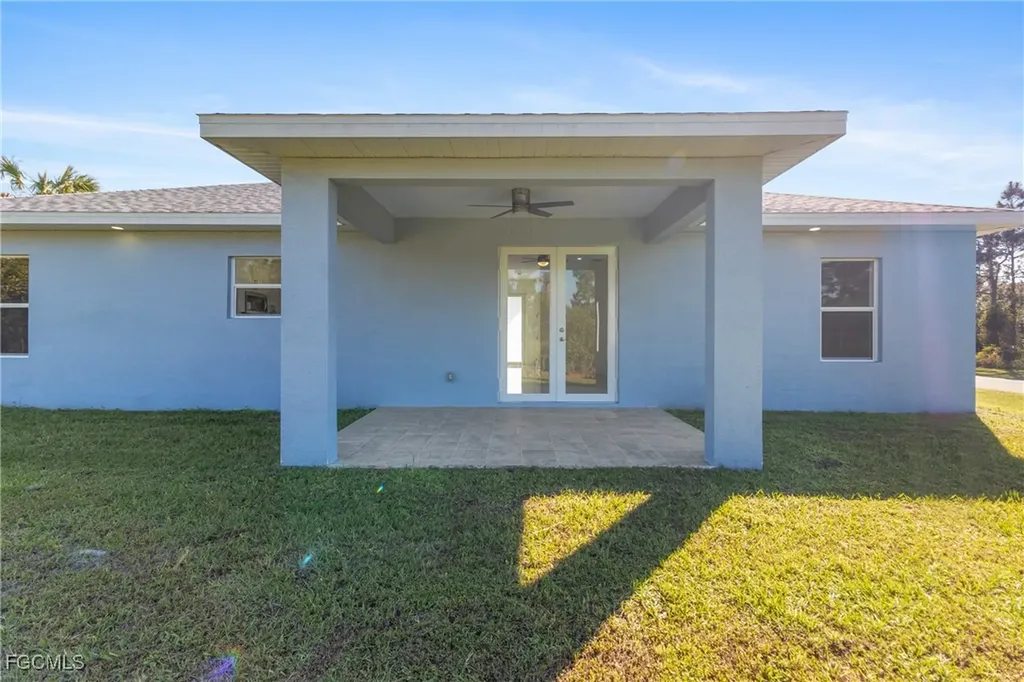 935 Elgin Street Lehigh Acres FL 33974