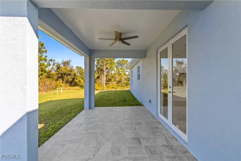 935 Elgin Street Lehigh Acres FL 33974