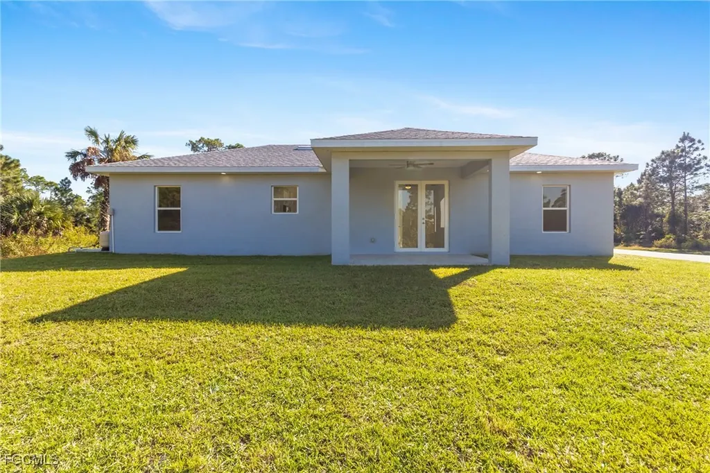 935 Elgin Street Lehigh Acres FL 33974