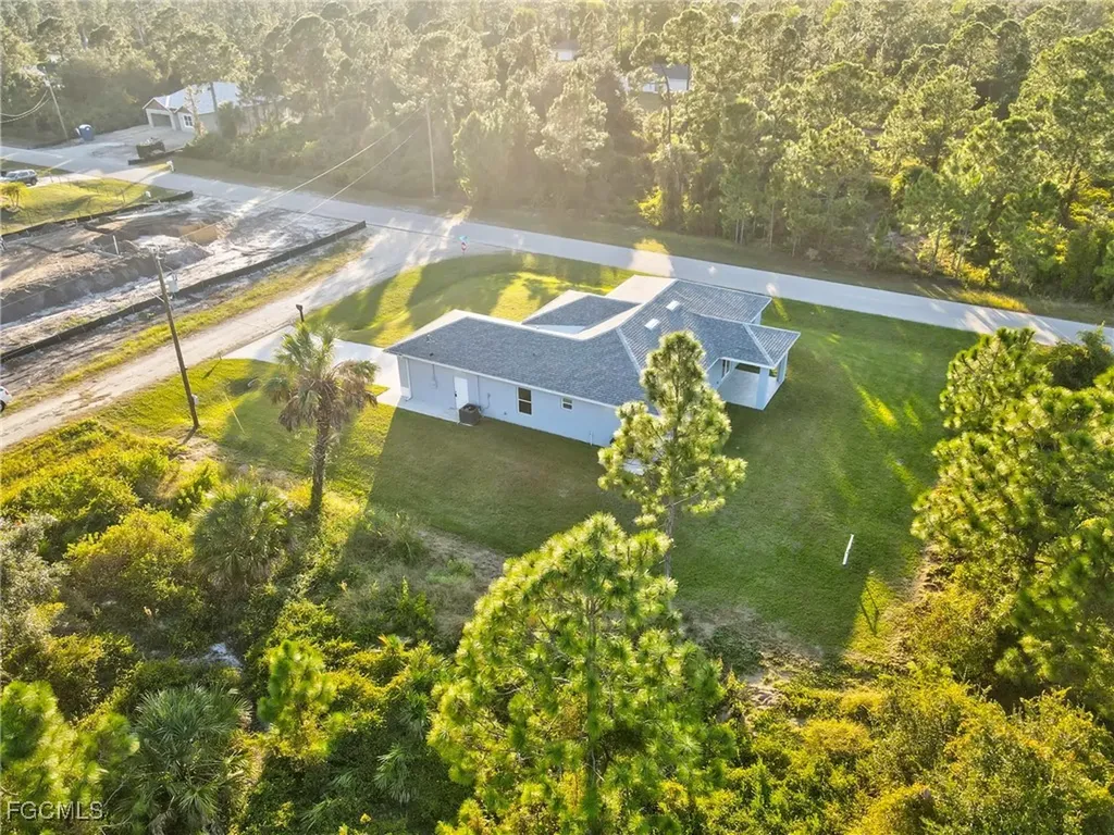 935 Elgin Street Lehigh Acres FL 33974