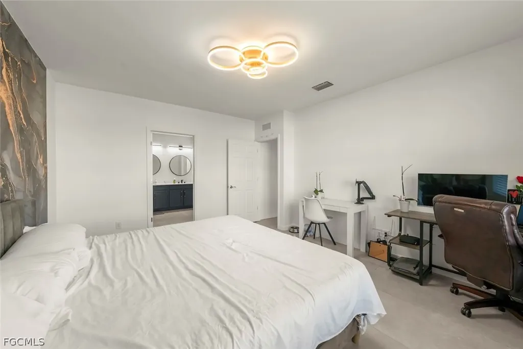 26640 Saville Avenue Bonita Springs FL 34135