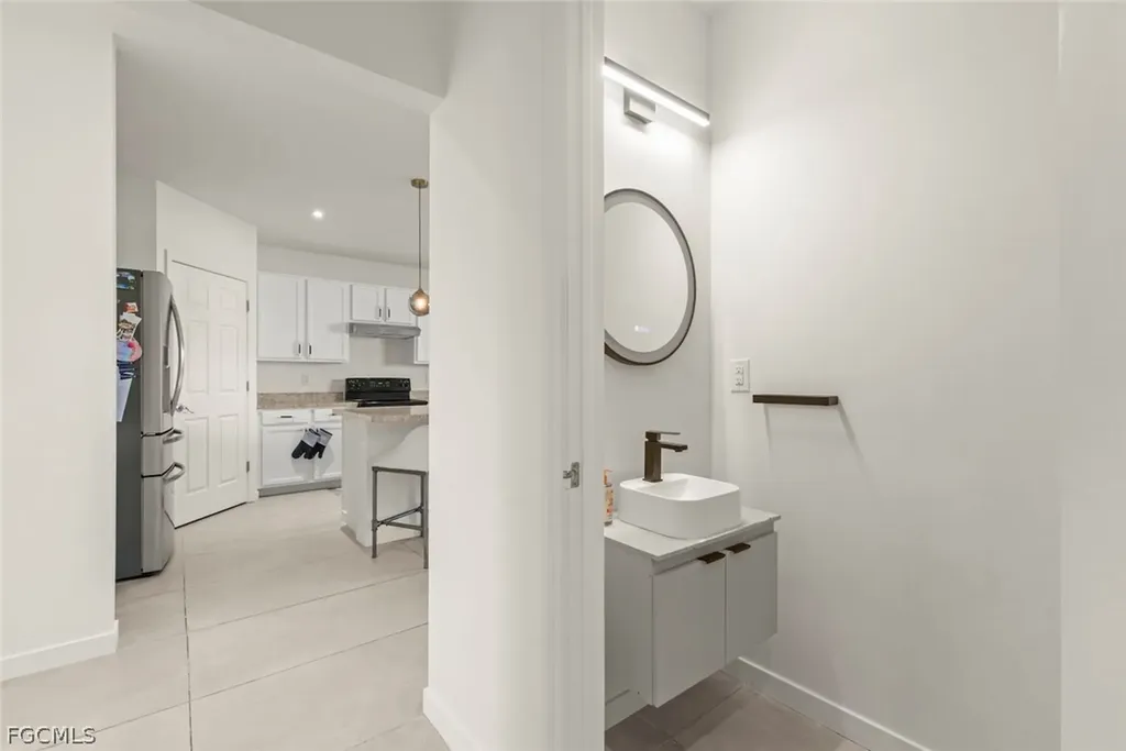 26640 Saville Avenue Bonita Springs FL 34135