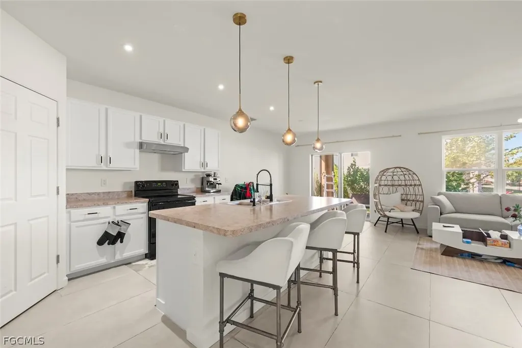 26640 Saville Avenue Bonita Springs FL 34135