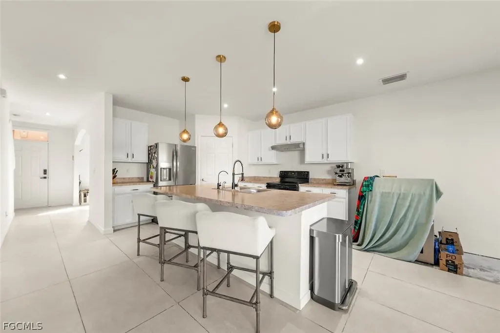 26640 Saville Avenue Bonita Springs FL 34135