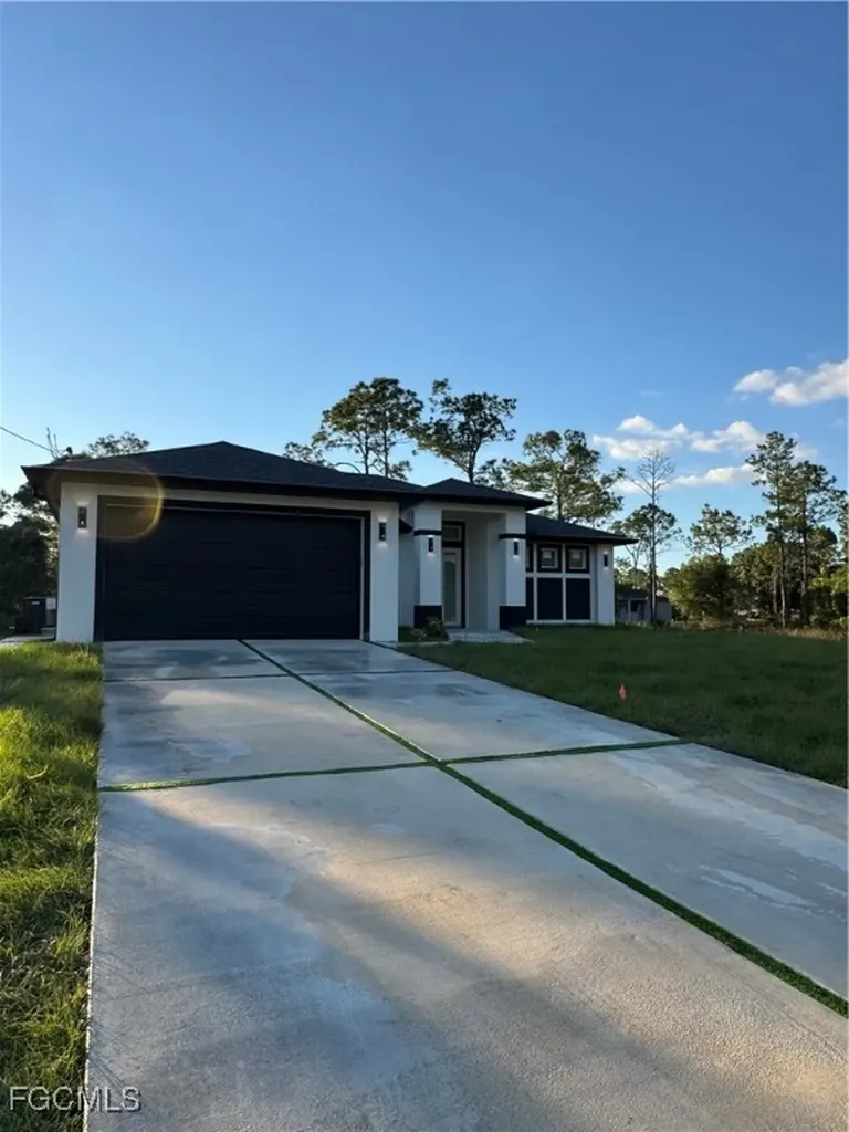 911 Williams Avenue Lehigh Acres FL 33972