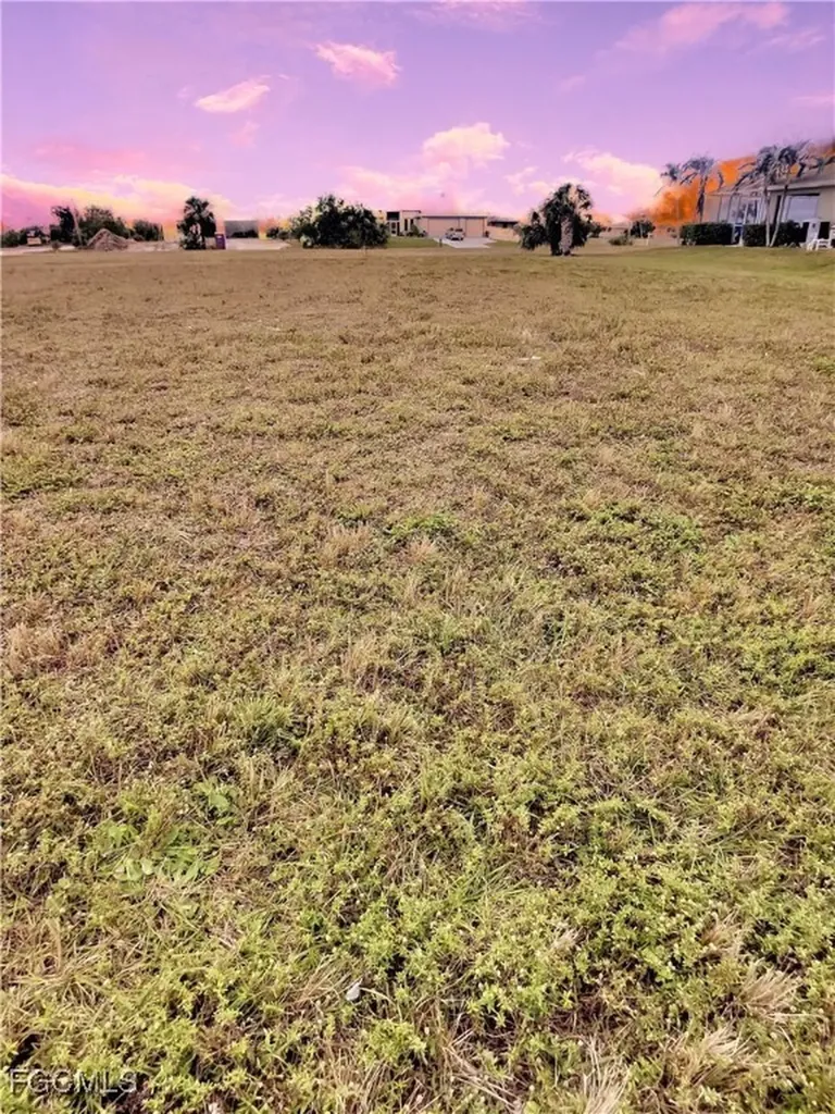 4004 NW 38th Terrace Cape Coral FL 33993