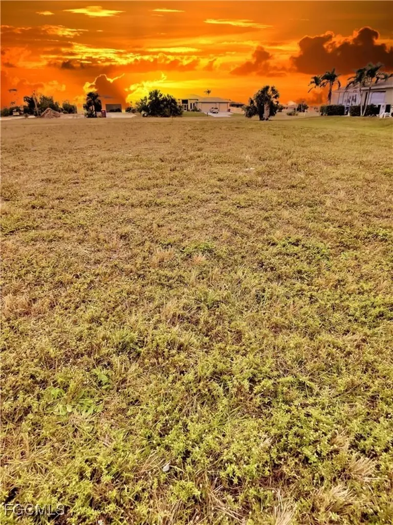 4004 NW 38th Terrace Cape Coral FL 33993