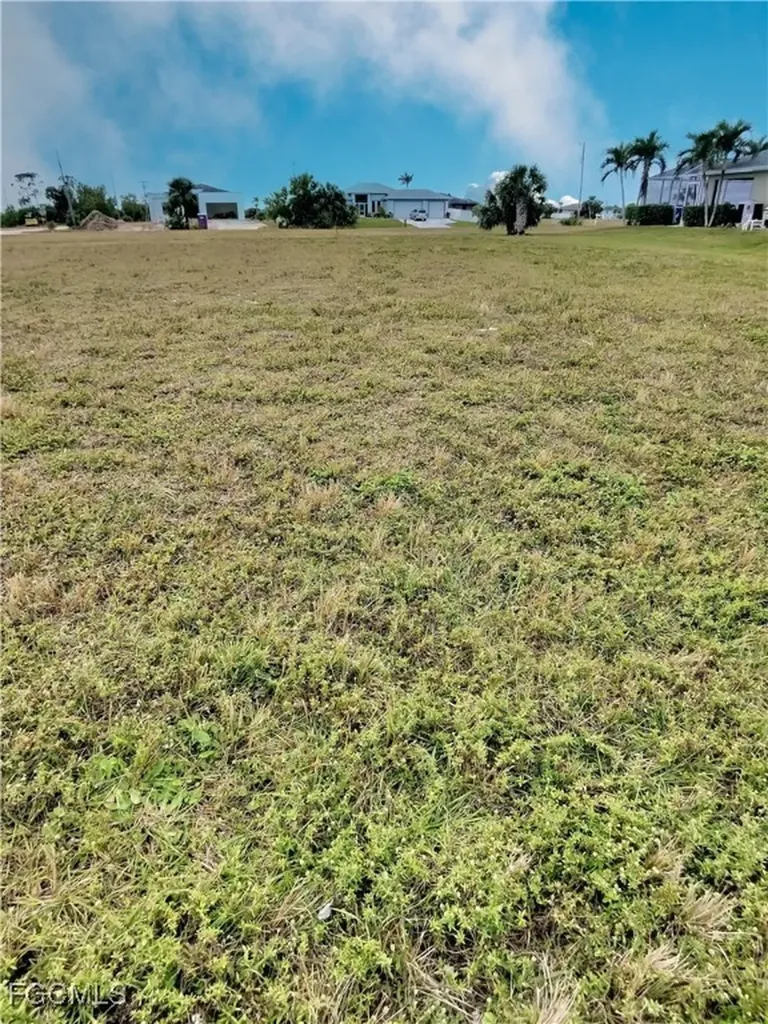 4004 NW 38th Terrace Cape Coral FL 33993