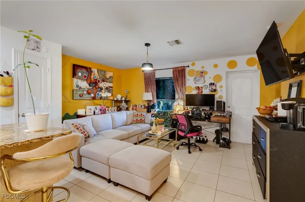 824 Umber Drive Fort Myers FL 33913