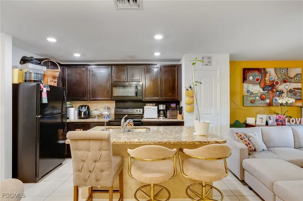 824 Umber Drive Fort Myers FL 33913