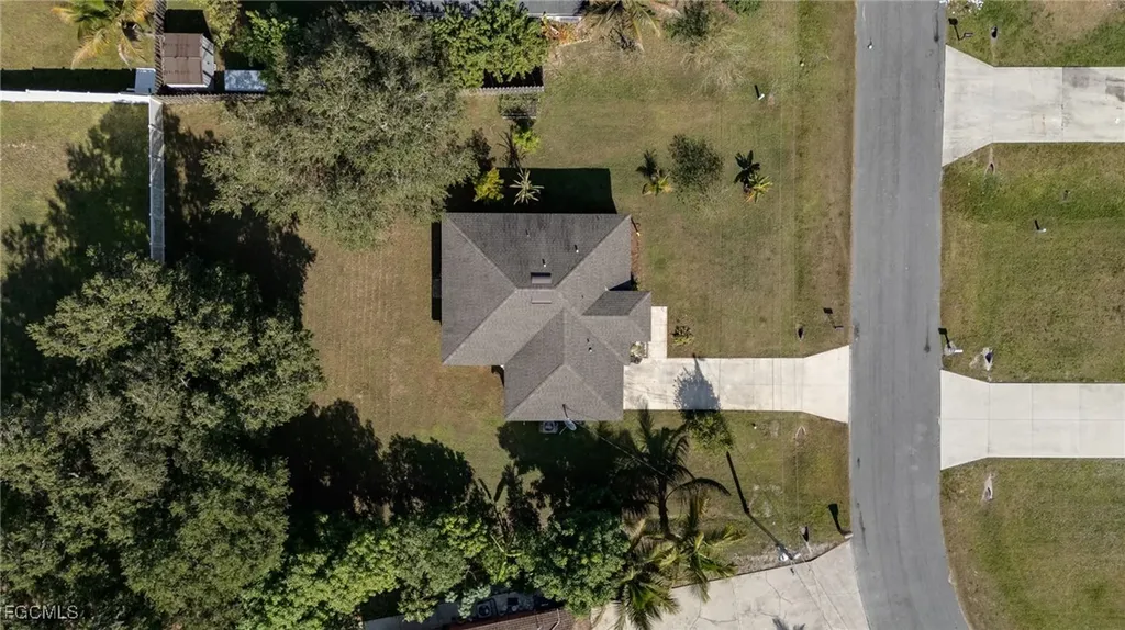 824 Umber Drive Fort Myers FL 33913