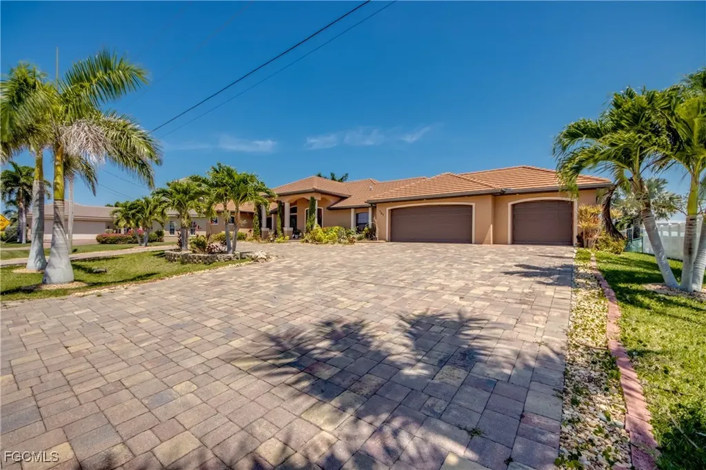 141 SW 39th Street Cape Coral FL 33914