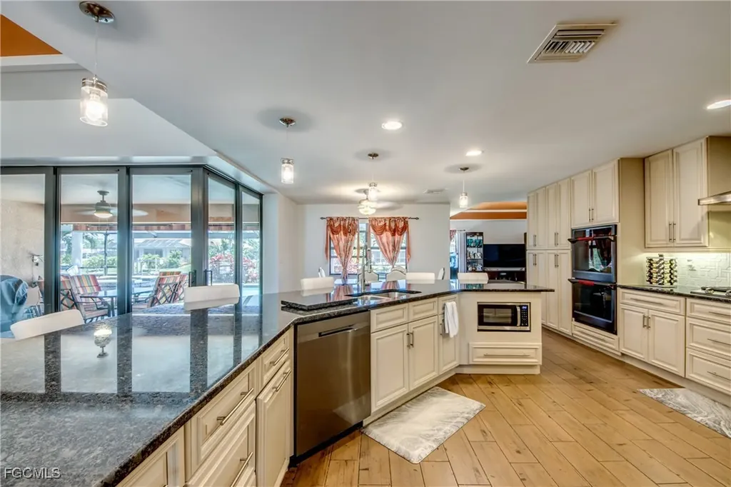 141 SW 39th Street Cape Coral FL 33914