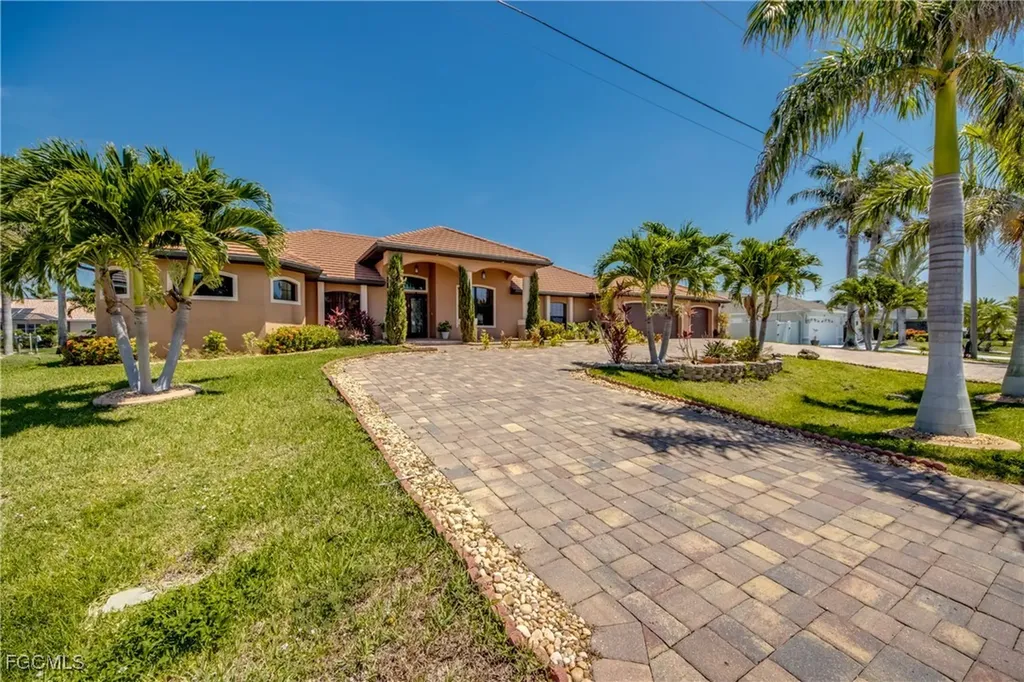 141 SW 39th Street Cape Coral FL 33914