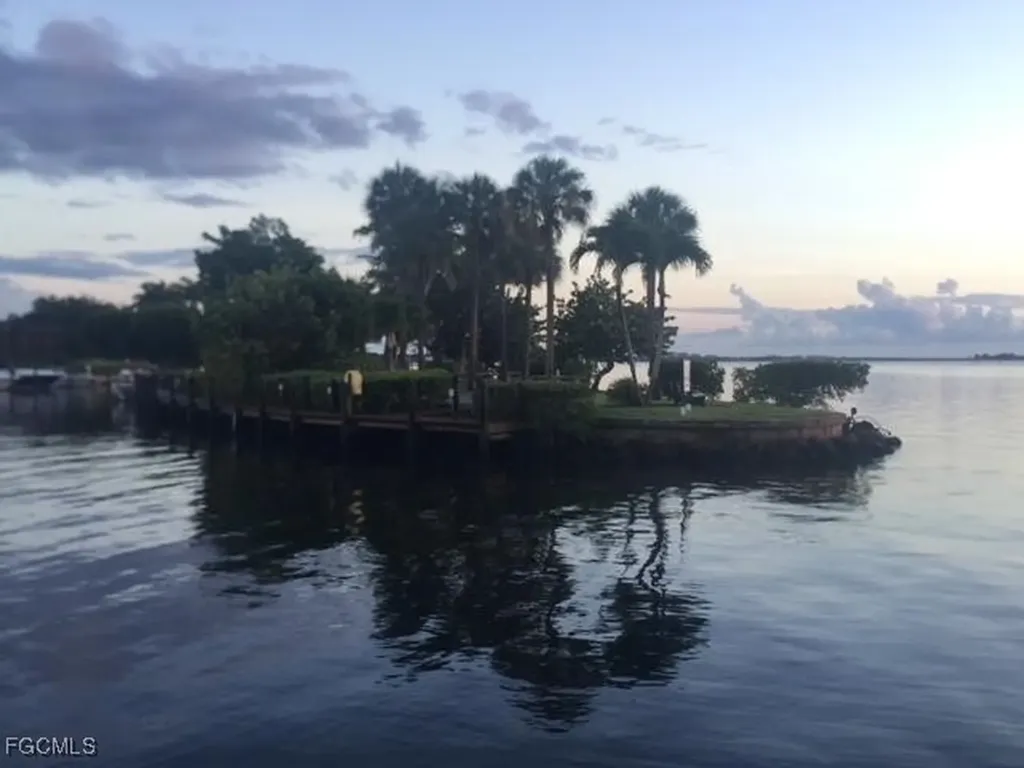 4396 Bowsprit Court Fort Myers FL 33919