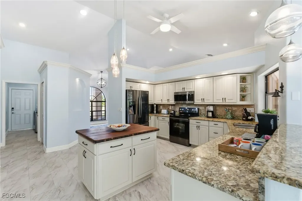 4018 NW 12th Street Cape Coral FL 33993