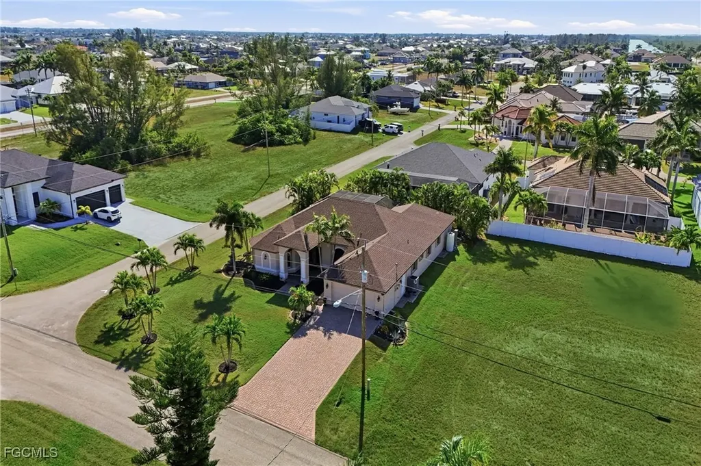 4018 NW 12th Street Cape Coral FL 33993