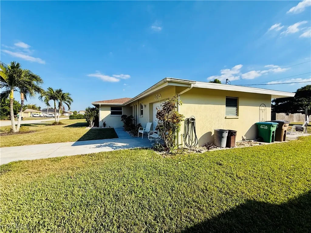 1418 SE 43rd Street Cape Coral FL 33904