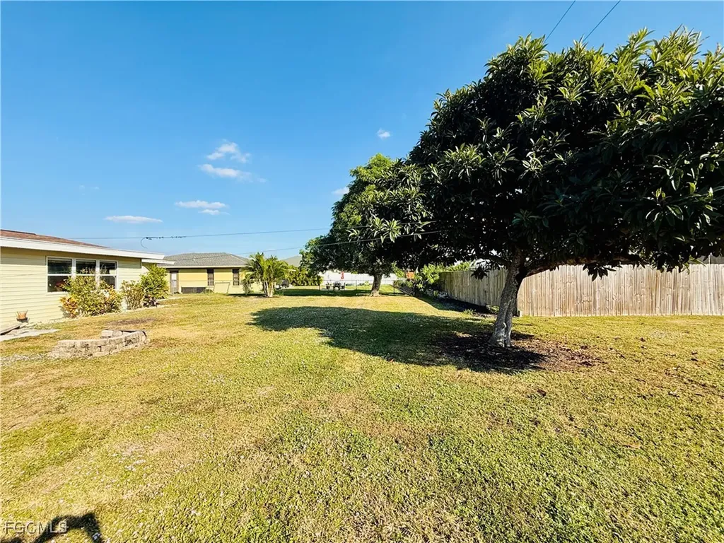 1418 SE 43rd Street Cape Coral FL 33904