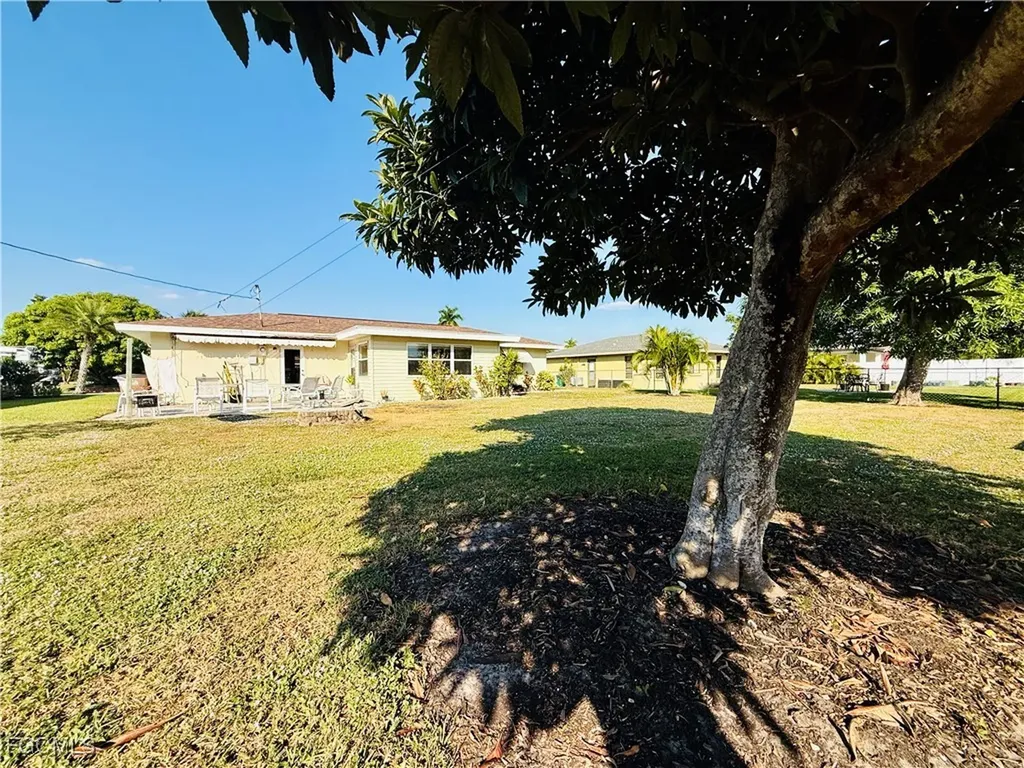 1418 SE 43rd Street Cape Coral FL 33904