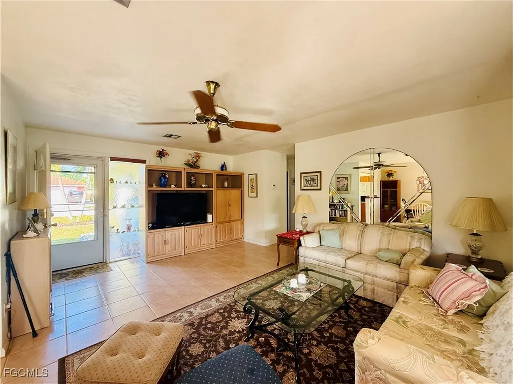 1418 SE 43rd Street Cape Coral FL 33904