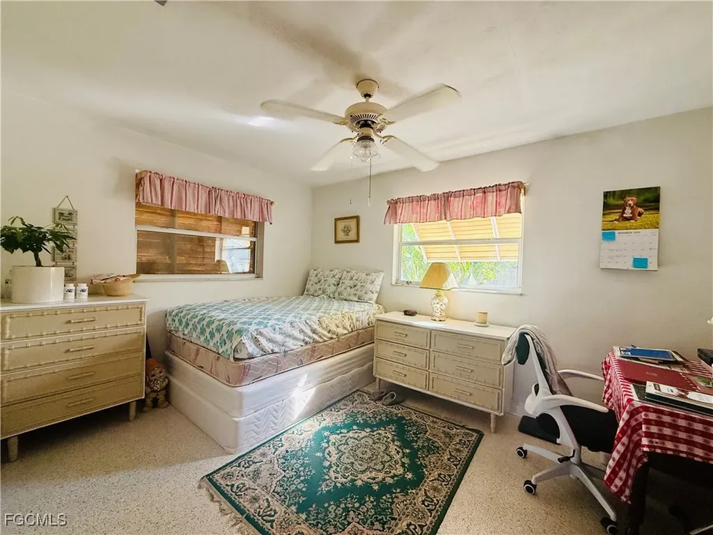 1418 SE 43rd Street Cape Coral FL 33904