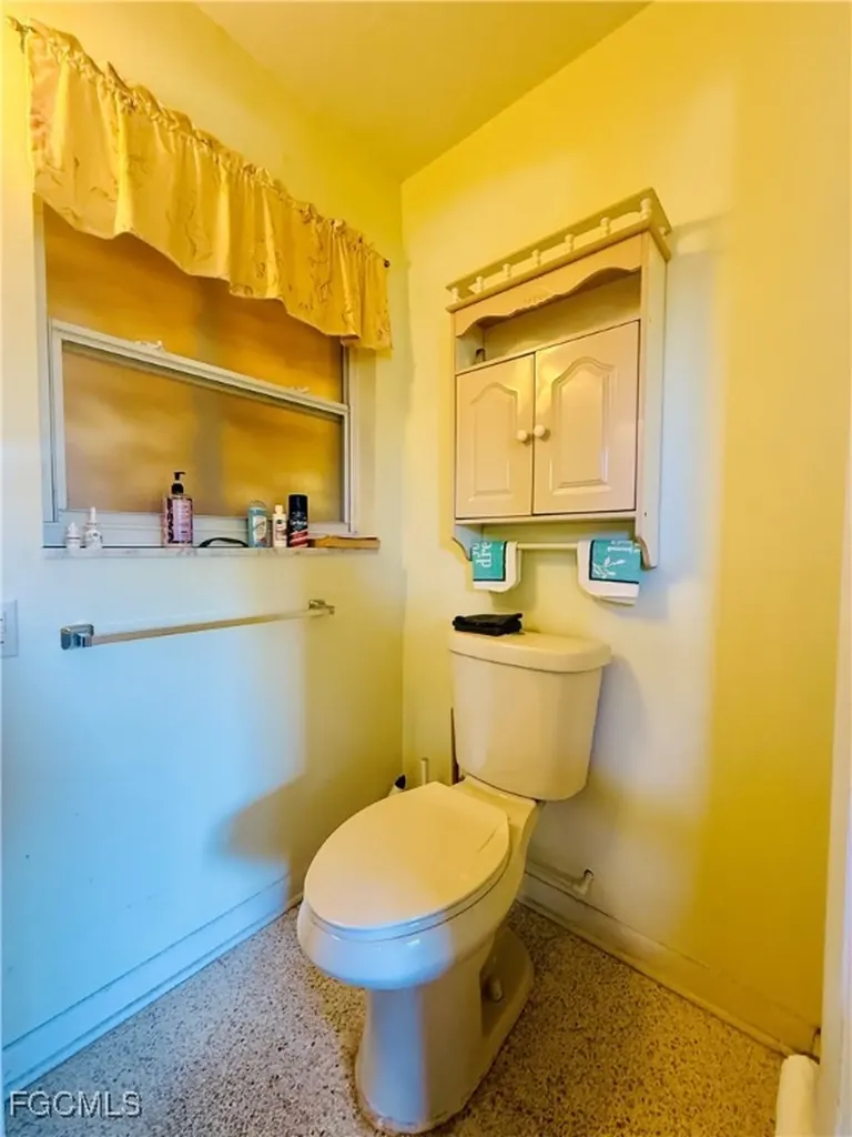 1418 SE 43rd Street Cape Coral FL 33904
