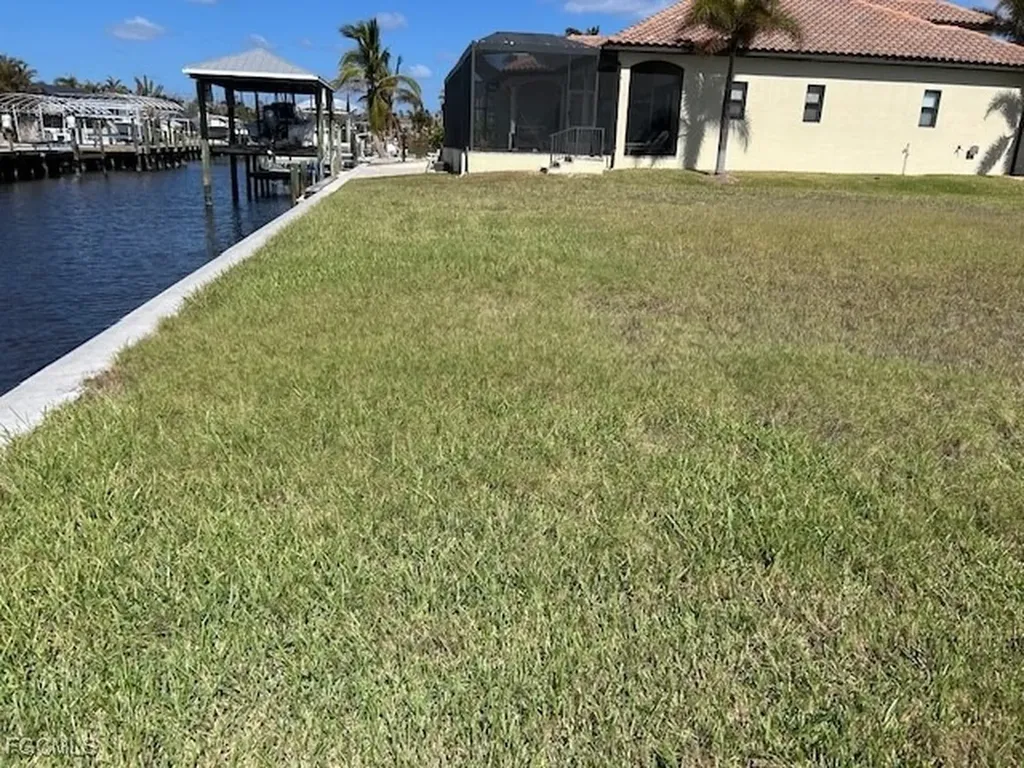 2417 Macadamia Lane St. James City FL 33956