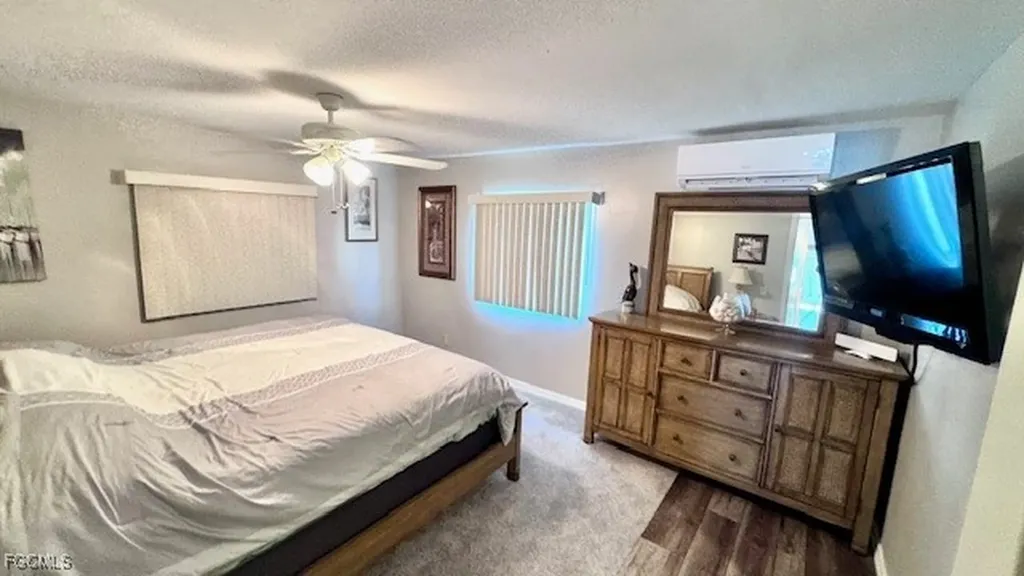 5545 Sir Walter Way North Fort Myers FL 33917