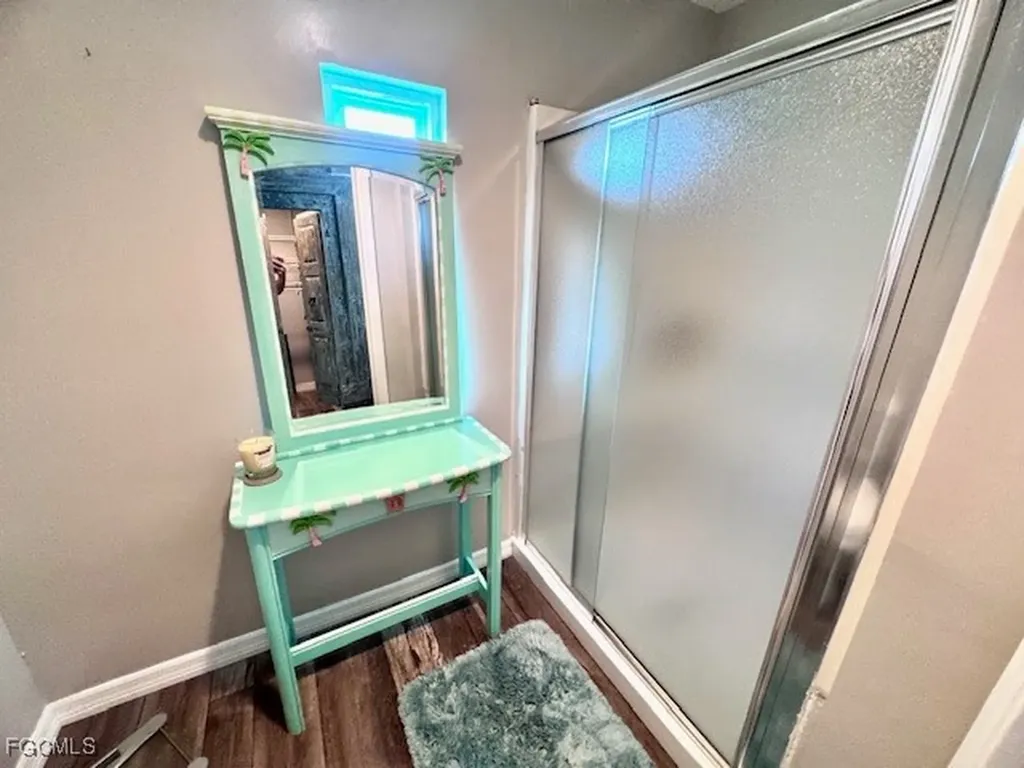 5545 Sir Walter Way North Fort Myers FL 33917