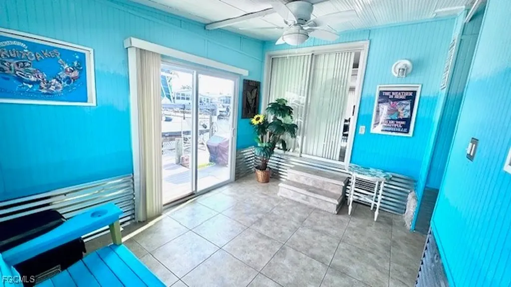 5545 Sir Walter Way North Fort Myers FL 33917