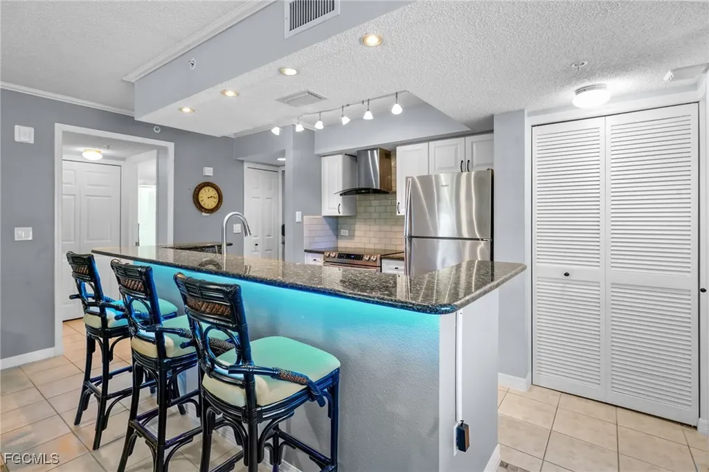 8960 Colonnades Court E Bonita Springs FL 34135