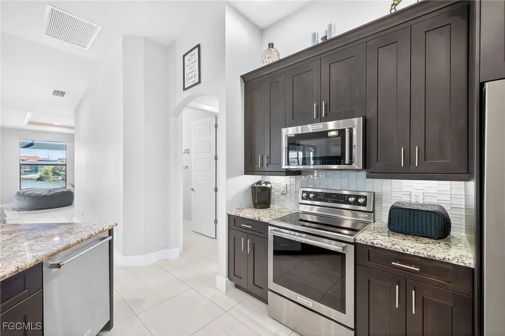 1219 NW 20th Place Cape Coral FL 33993
