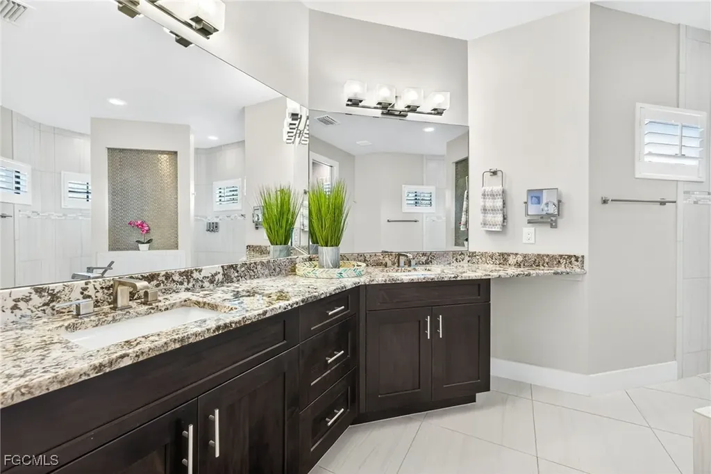1219 NW 20th Place Cape Coral FL 33993