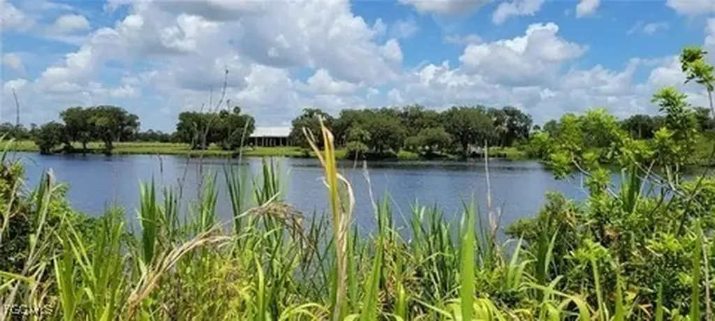 2114 Silk Bay Boulevard Alva FL 33920