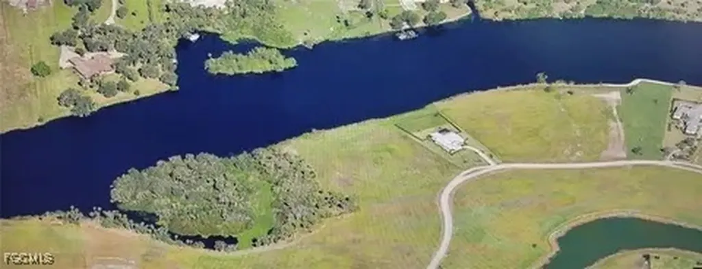 2114 Silk Bay Boulevard Alva FL 33920