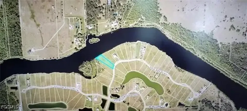 2114 Silk Bay Boulevard Alva FL 33920