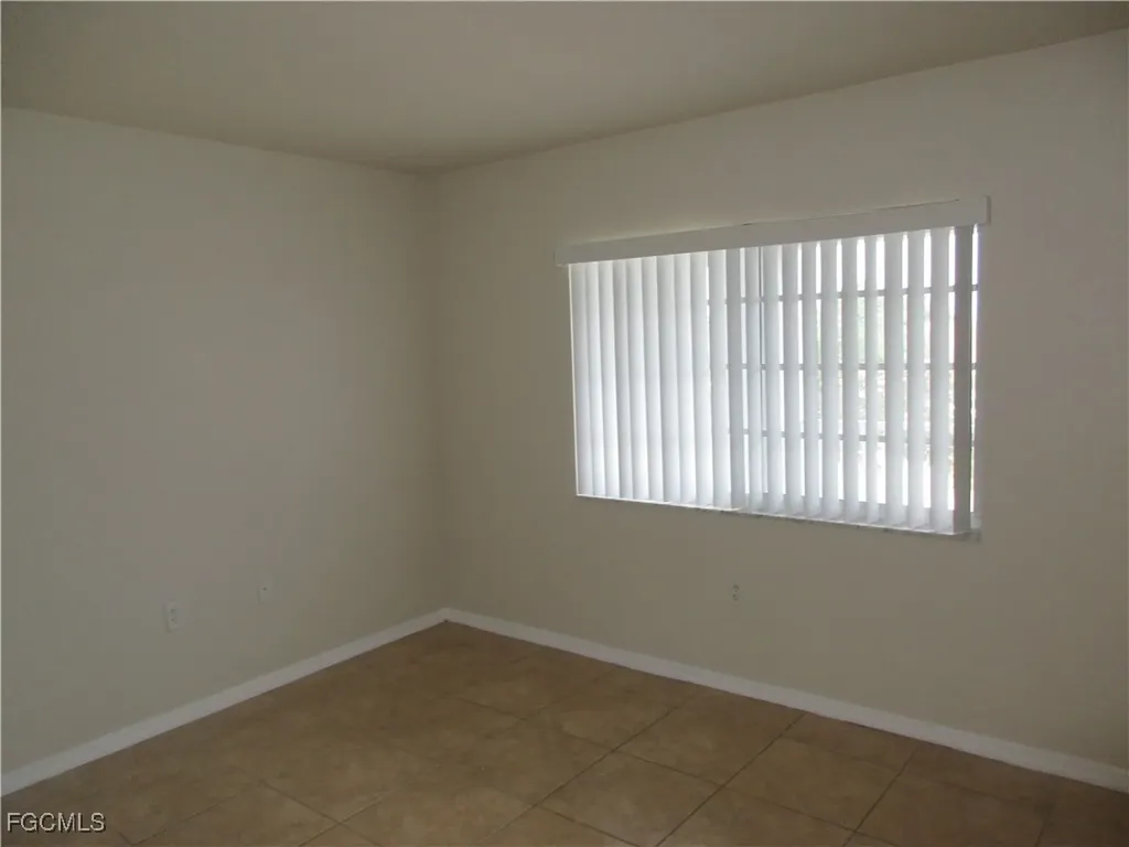 1328 SE 8th Avenue Cape Coral FL 33990