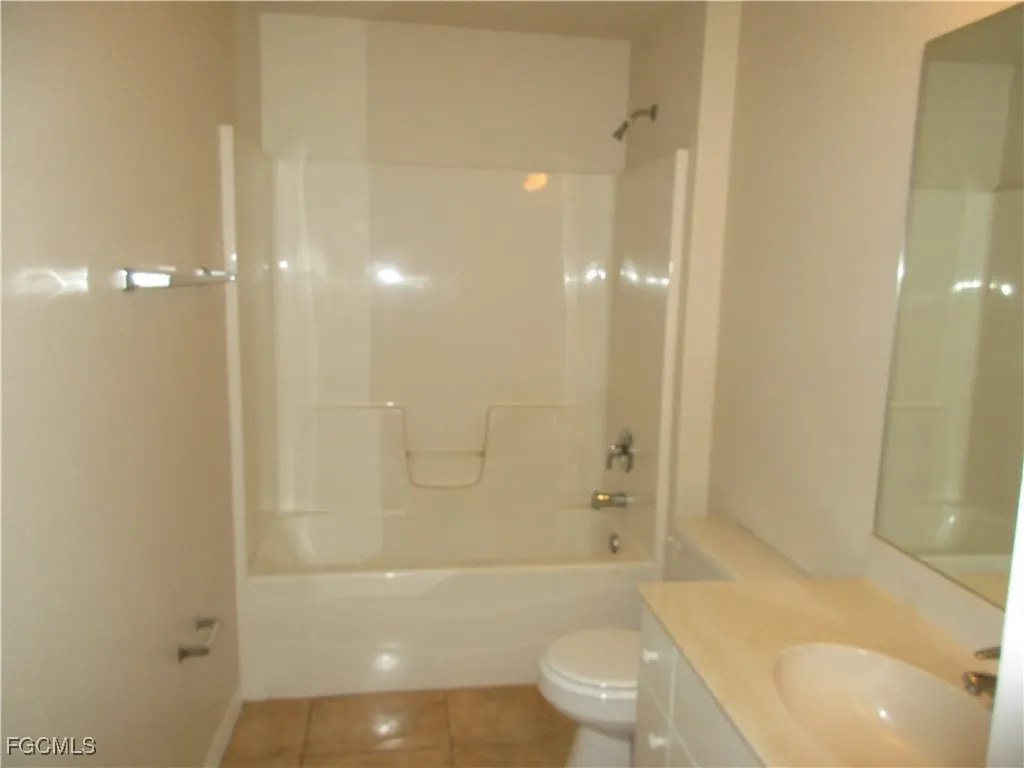 1328 SE 8th Avenue Cape Coral FL 33990