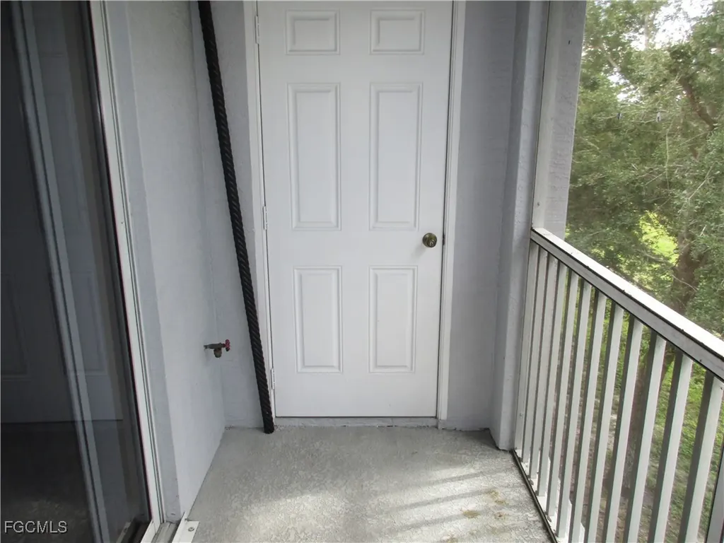1328 SE 8th Avenue Cape Coral FL 33990