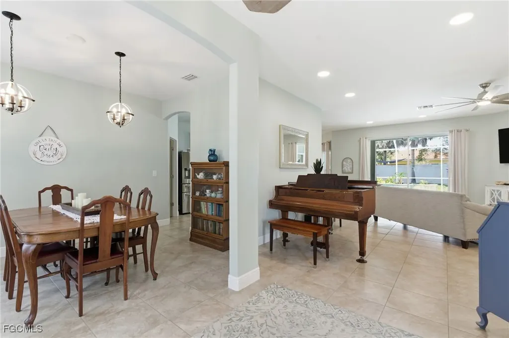 2412 Nature Pointe Loop Fort Myers FL 33905