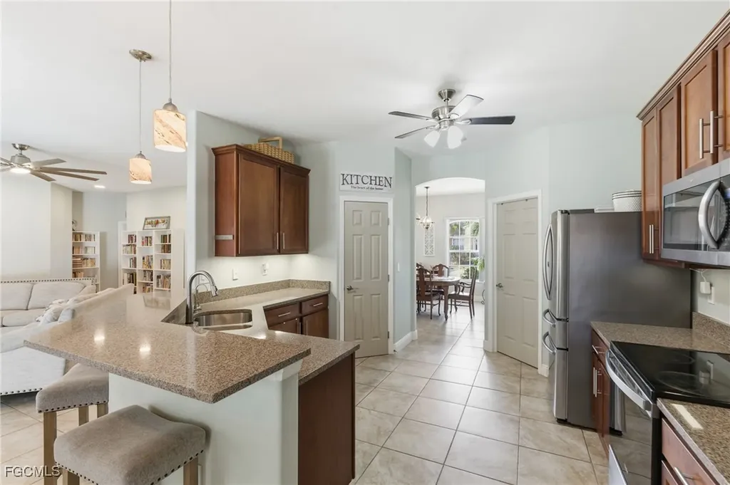 2412 Nature Pointe Loop Fort Myers FL 33905