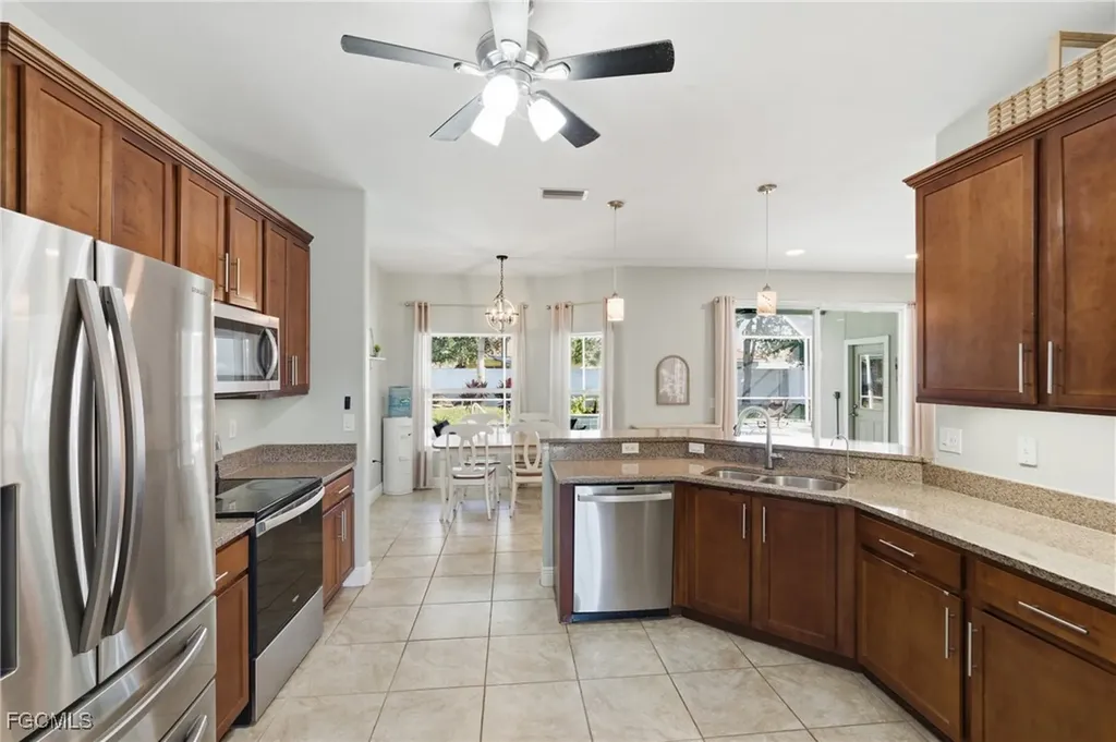 2412 Nature Pointe Loop Fort Myers FL 33905