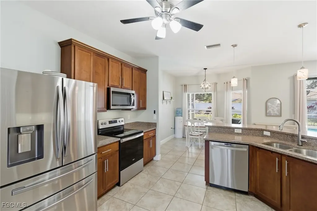 2412 Nature Pointe Loop Fort Myers FL 33905