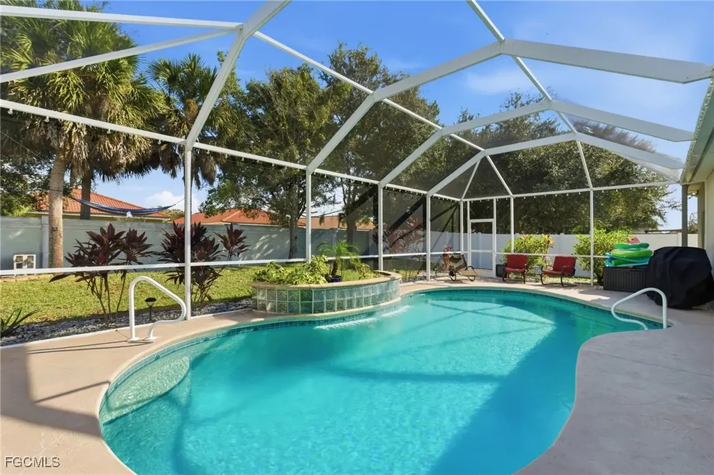 2412 Nature Pointe Loop Fort Myers FL 33905