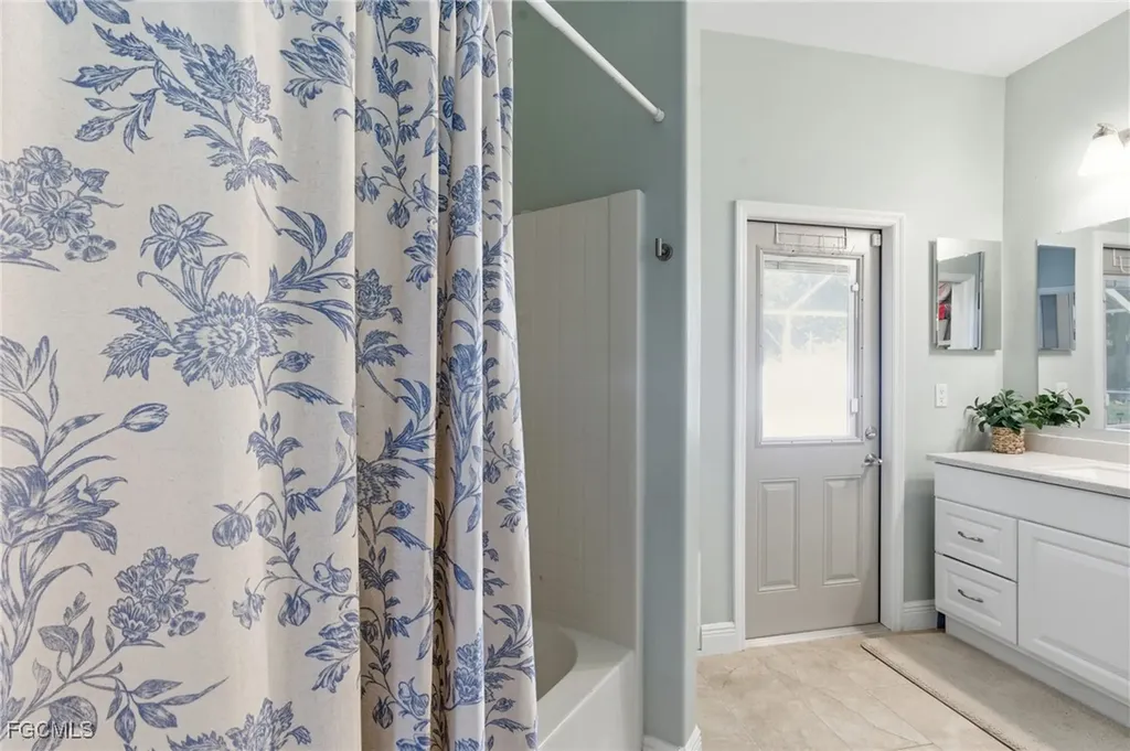 2412 Nature Pointe Loop Fort Myers FL 33905