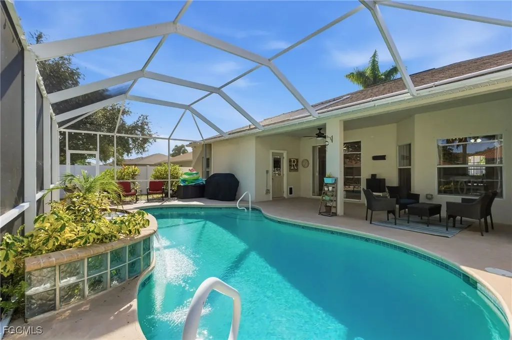 2412 Nature Pointe Loop Fort Myers FL 33905